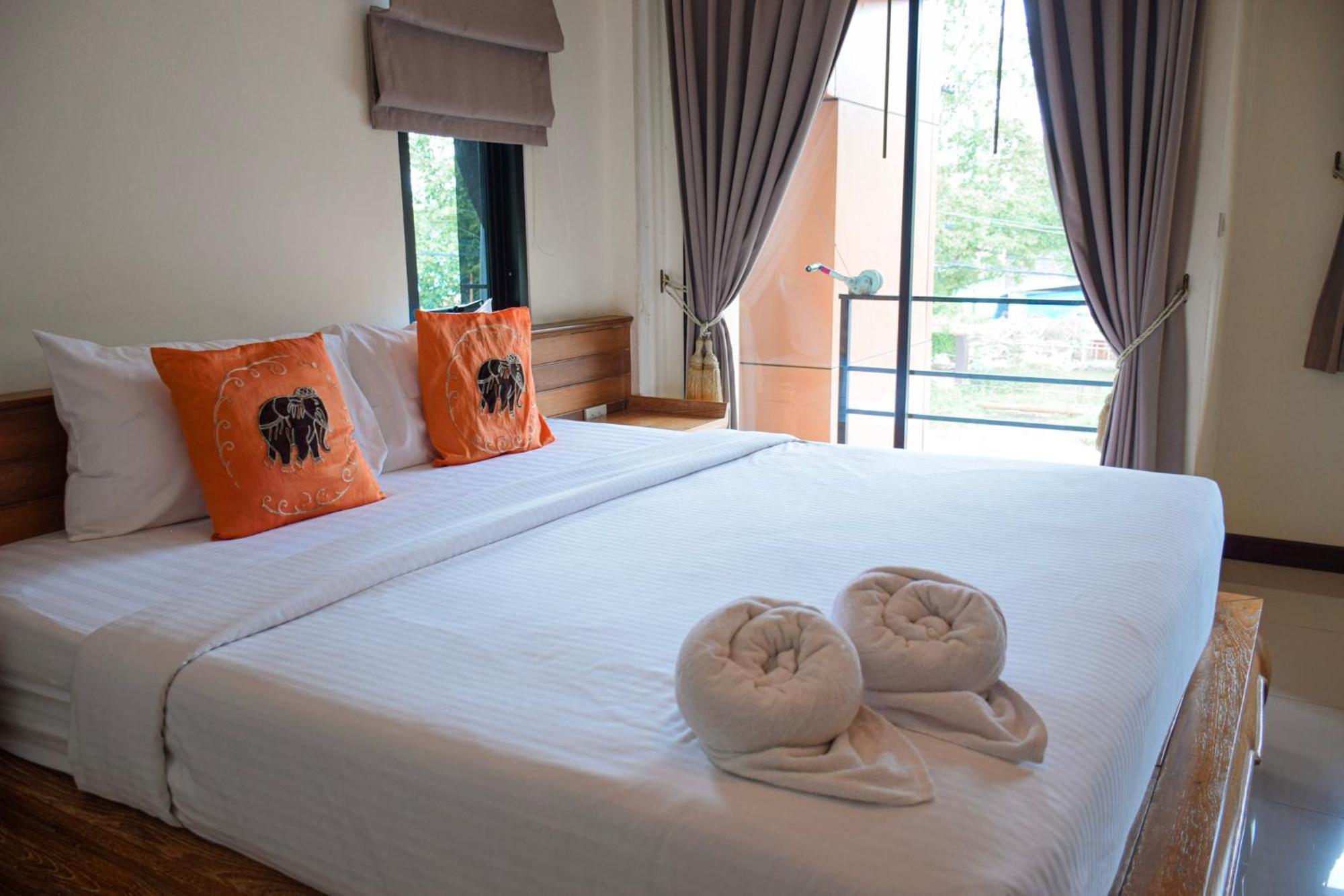 Hotel Chivapuri Trat Habitación foto